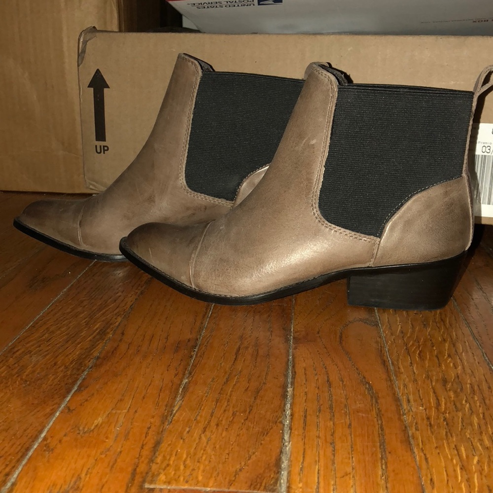 Dolce Vita ankle high boots